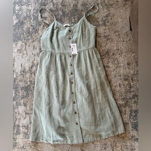 RICKI’s  linen sage green Dress L